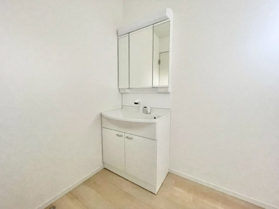 【独立洗面台】 | 銚子市松岸町1号棟 | 即日のご見学も可能です。お気軽に0476-37-3888までお問合せ下さい。