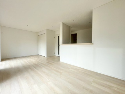 【居間・リビング】 | 銚子市松岸町1号棟 | 即日のご見学も可能です。お気軽に0476-37-3888までお問合せ下さい。