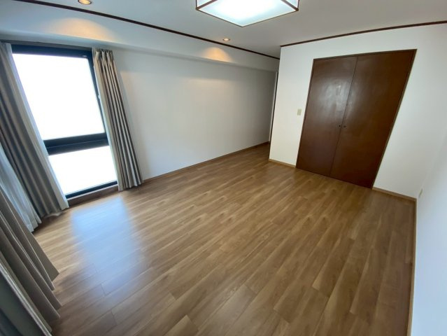 ペアドルチェ六甲の居間・リビング