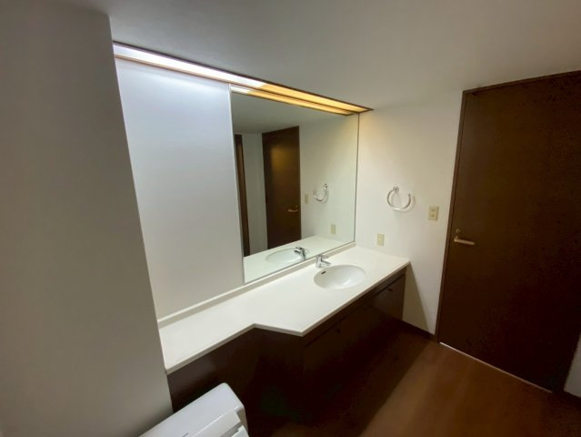 ペアドルチェ六甲の洗面所