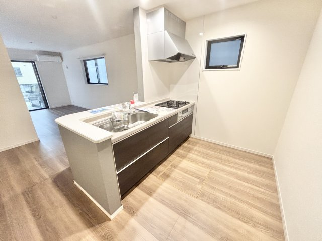 【仲介手数料無料／あま市】リーブルファイン　あま市七宝町川部第5　全3棟　新築戸建　2号棟のキッチン