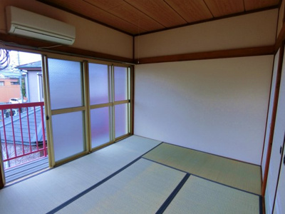 【寝室】 | サンライズ | 落ち着いた色調の寝室です