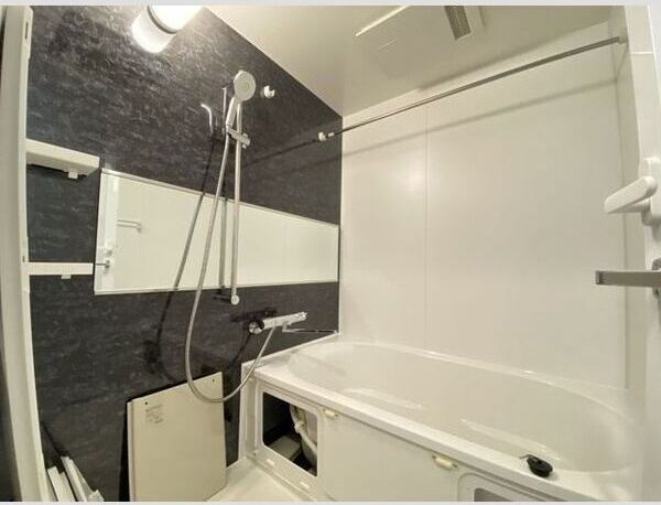 スプランディッド大須門前町の浴室