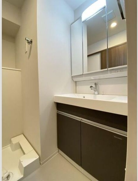 スプランディッド大須門前町の洗面所