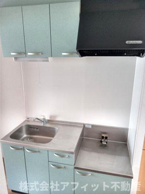 【キッチン】 | バーミリオン沖野上 | 吊戸棚付き