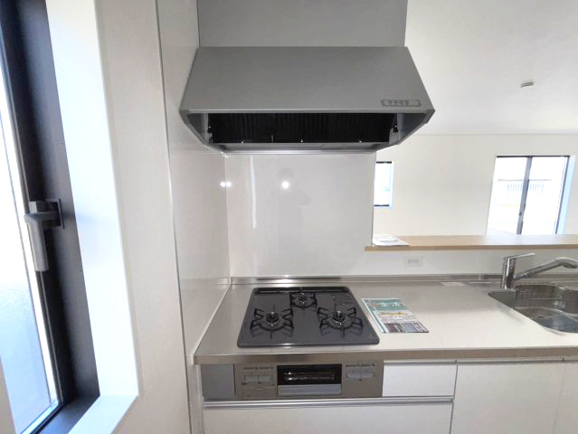クレイドルガーデン西垣生第2-2号棟　新築分譲住宅(全2棟)のキッチン|キッチンでお料理をお楽しみください
