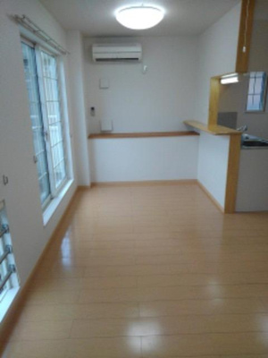 【居間・リビング】 | パルコプレッソ | 人気のカウンターキッチンです