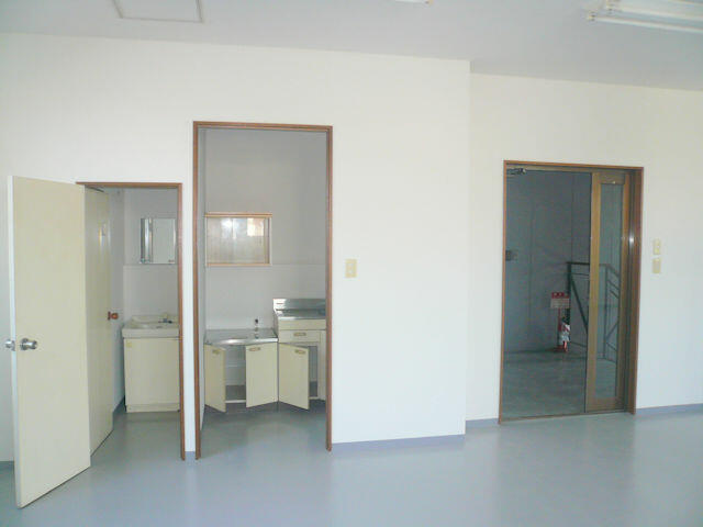 落合ビル　201のロビー