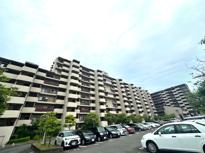 【外観】 | 星和プラネタウン千里南第弐期 | 総戸数190戸のビッグコミュニティ！小中学校や生活施設が徒歩圏内に充実。子育てファミリーにもオススメ！