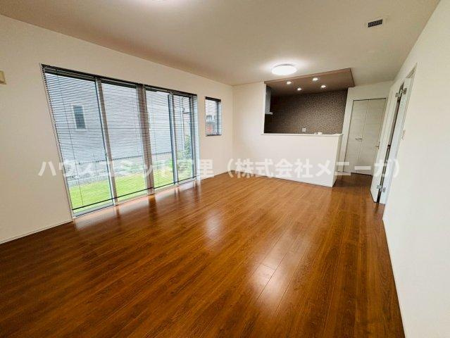 七栄　中古戸建（２０２２年築）の内装