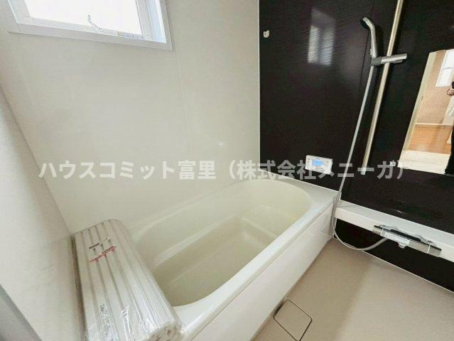 七栄　中古戸建（２０２２年築）の浴室