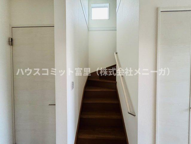 七栄　中古戸建（２０２２年築）の内装