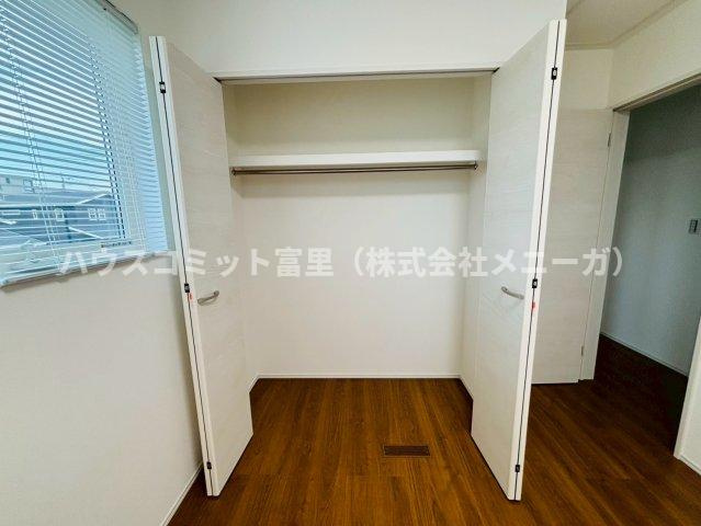 七栄　中古戸建（２０２２年築）の収納
