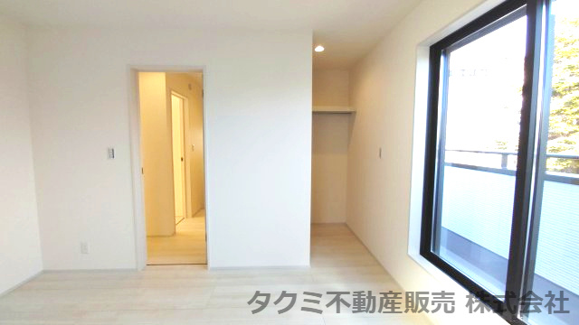 神戸市垂水区仲田　新築戸建の収納