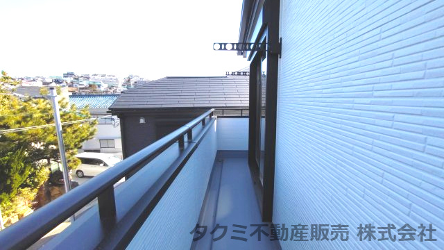 神戸市垂水区仲田　新築戸建のバルコニー