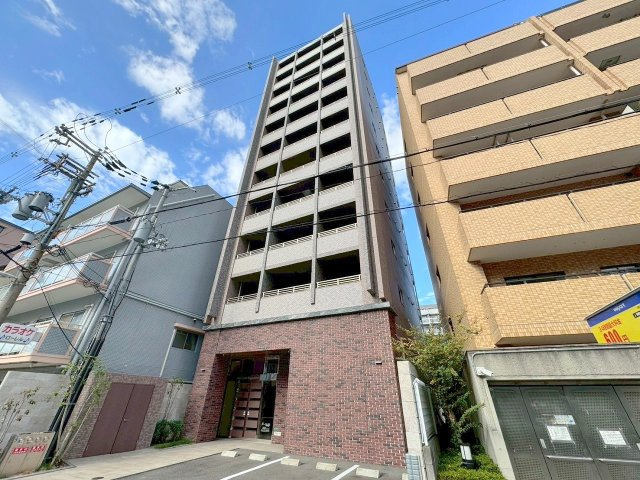 ミッドコート東三国の外観