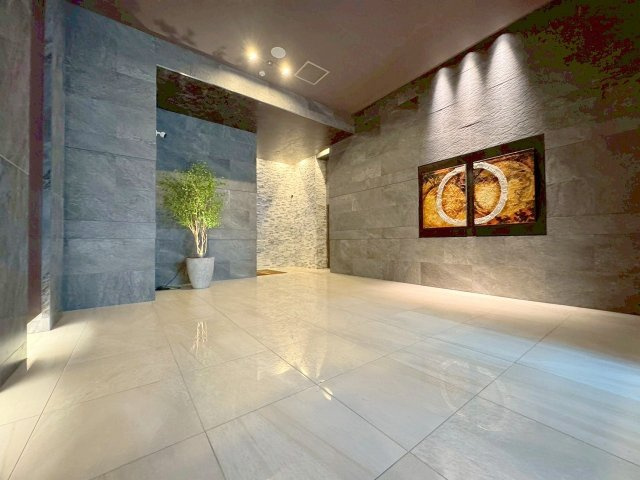 ミッドコート東三国のロビー