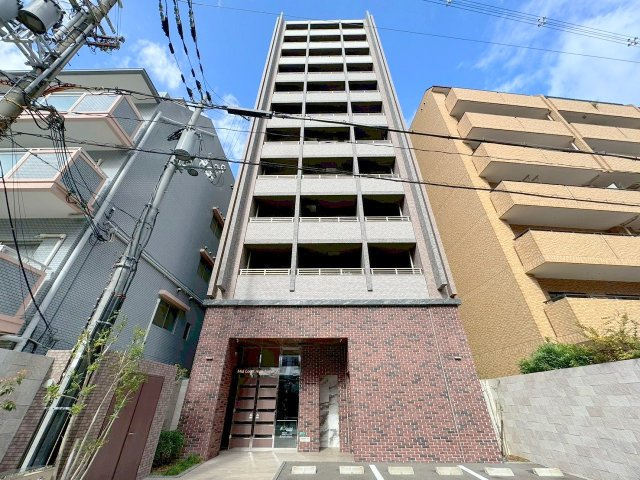 ミッドコート東三国の外観