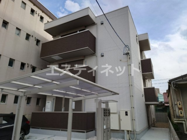 トレンタ氷室の外観