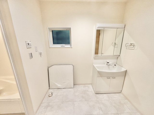 【仲介手数料無料／あま市】リーブルファイン　あま市七宝町川部第5　全3棟　新築戸建　3号棟の独立洗面台