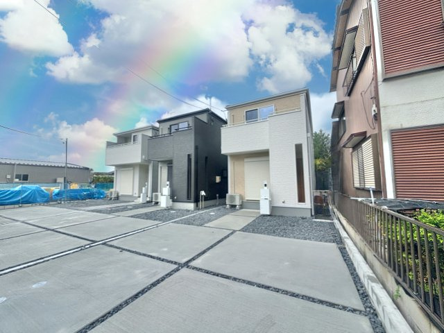 【仲介手数料無料／あま市】リーブルファイン　あま市七宝町川部第5　全3棟　新築戸建　3号棟の前面道路含む現地写真