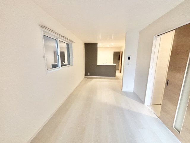 【仲介手数料無料／あま市】リーブルファイン　あま市七宝町川部第5　全3棟　新築戸建　3号棟の居間・リビング