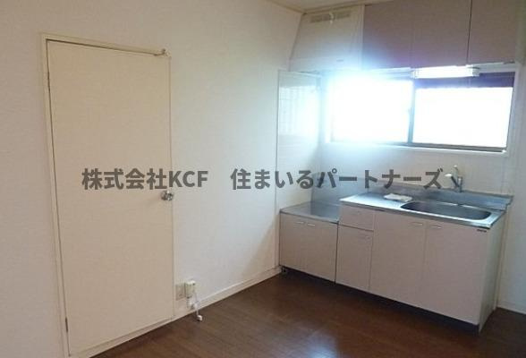エステート中園のキッチン|お料理しやすいキッチンです
外はこのようになっています