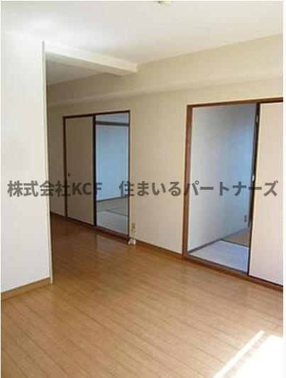 本多ハイツ長門石の内装|内装は落ち着いています