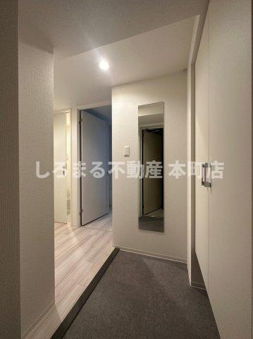 セレニテ本町リアンの玄関