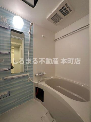 セレニテ本町リアンの浴室