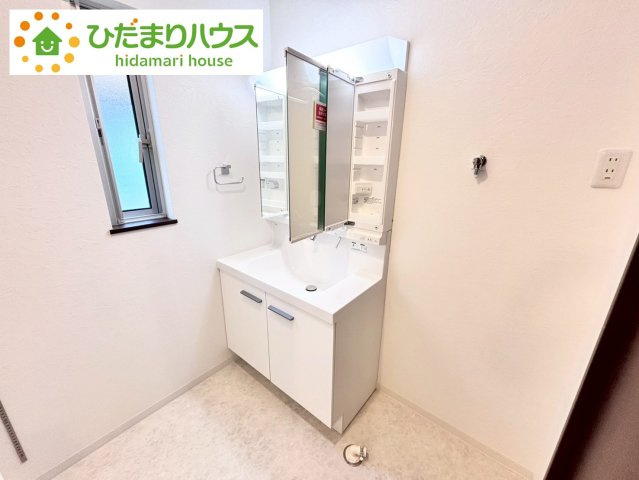 野田市光葉町2丁目　中古戸建　平成23年築の独立洗面台