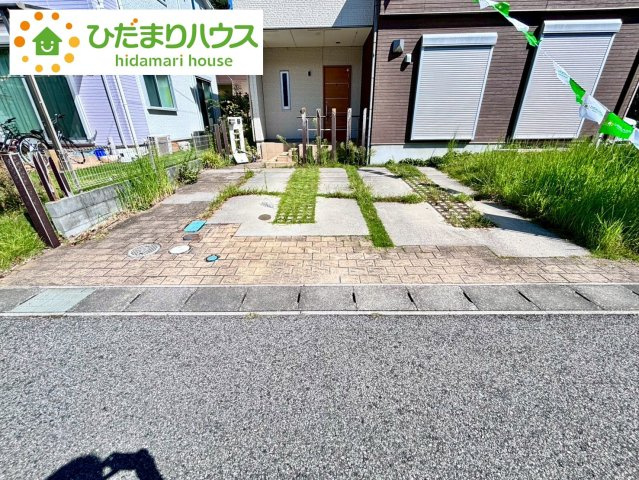 野田市光葉町2丁目　中古戸建　平成23年築の駐車場