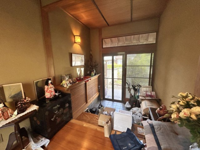 【玄関】 | 今山売家 | 玄関写真です。家具等必要な方はご相談下さい！！