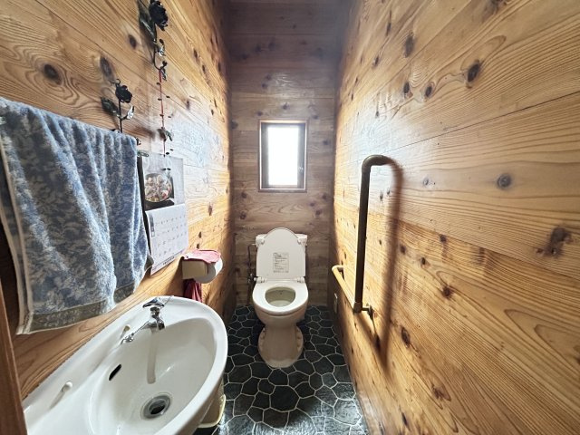 【トイレ】 | 今山売家 | トイレは２か所設置されています！！
