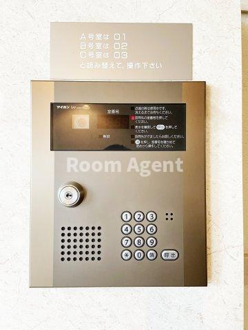 ブランブリエ東山ドゥーエのエントランス