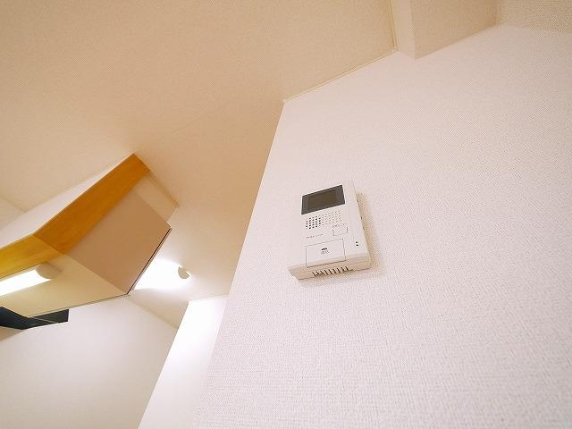 カルムメゾン（大和郡山市）のセキュリティ|人気セキュリティのモニターホン完備