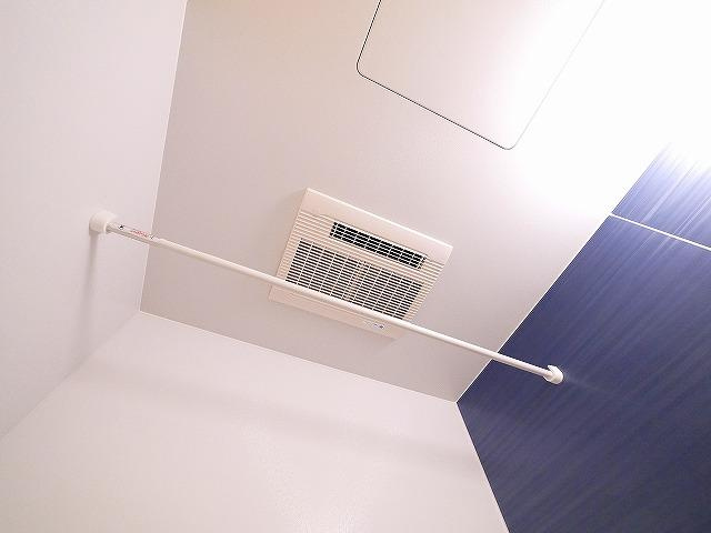 カルムメゾン（大和郡山市）の設備|浴室乾燥付き