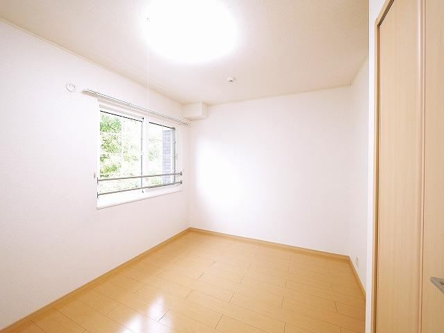 カルムメゾン（大和郡山市）の洋室|明るい洋室です