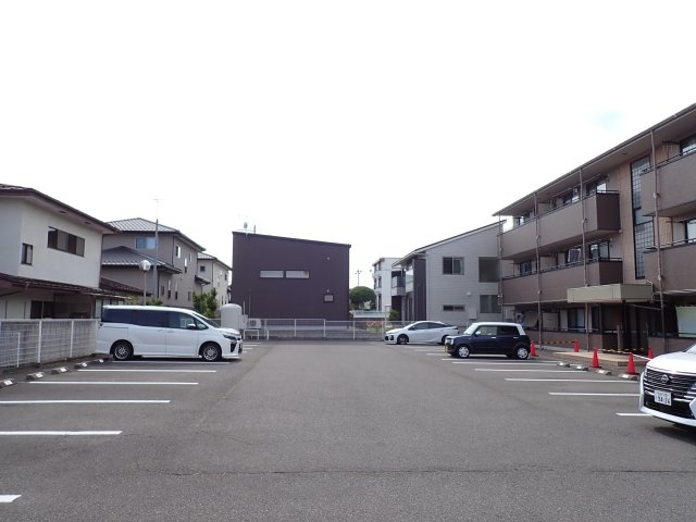 Ｄ’クレストの駐車場