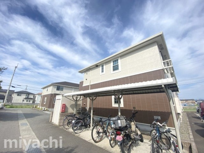 【エントランス】 | アンソレイエB