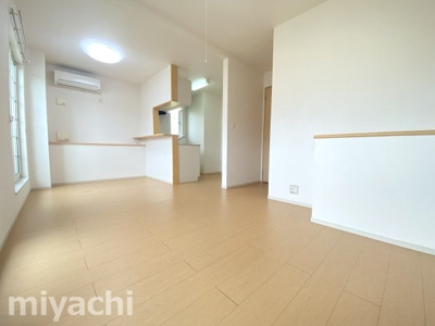 【洋室】 | アンソレイエB