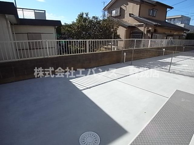 【バルコニー】 | フォレステラ葛城 | 暖かな日差しのふりそそぐバルコニー