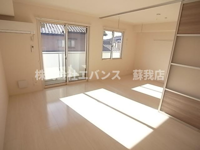 【居間・リビング】 | フォレステラ葛城 | 使いやすいリビングです