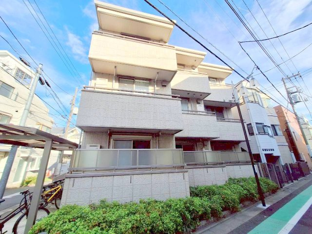 サンハイツ北沢の外観