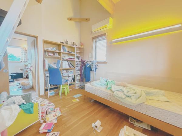 富士市松岡の中古一戸建|2階8帖洋室