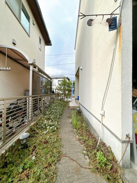 富士市松岡の中古一戸建|建物入口