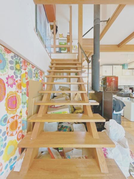 富士市松岡の中古一戸建|階段