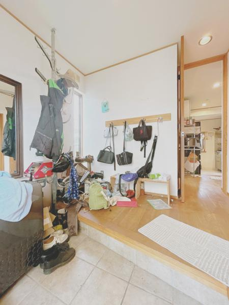 富士市松岡の中古一戸建|玄関別角度