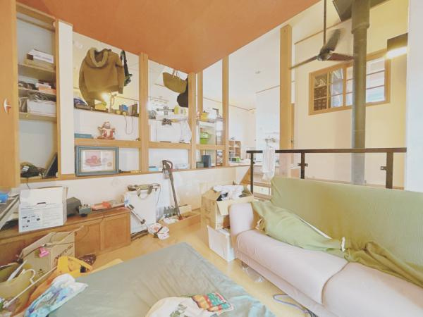 富士市松岡の中古一戸建|中2階6帖洋室別角度