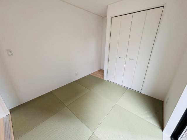 クレイドルガーデン／南区八分寺町第14／１号棟の和室